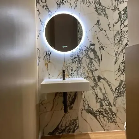 Studio Moderne A Ajaccio 28 M² Avec Vue Sur La